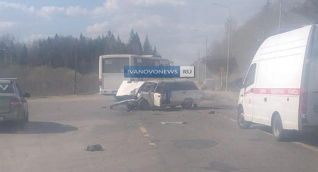 На Шуйской окружной произошла жесткая автоавария